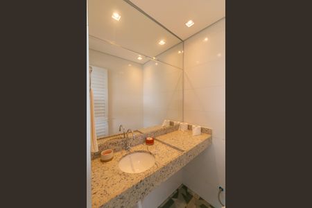 Apartamento à venda com 141m², 2 quartos e 2 vagasBanheiro de Serviço