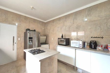 Casa de condomínio para alugar com 199m², 3 quartos e 4 vagas Casa de condomínio para alugar com 199m², 3 quartos e 4 vagasCozinha