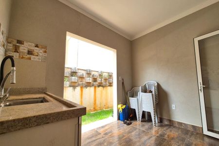Casa de condomínio para alugar com 199m², 3 quartos e 4 vagas Casa de condomínio para alugar com 199m², 3 quartos e 4 vagasÁrea de Serviço
