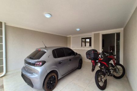 Casa de condomínio para alugar com 199m², 3 quartos e 4 vagas Casa de condomínio para alugar com 199m², 3 quartos e 4 vagasGaragem