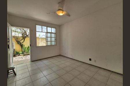 Sala  de casa à venda com 2 quartos, 85m² em Recreio dos Bandeirantes, Rio de Janeiro