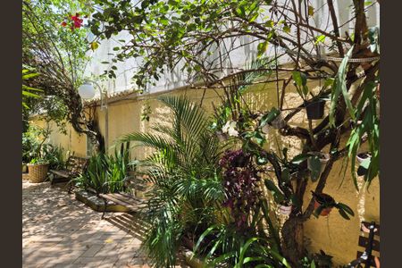 Casa à venda com 85m², 2 quartos e 2 vagas Casa à venda com 85m², 2 quartos e 2 vagasÁrea comum