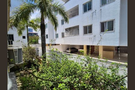 Casa à venda com 85m², 2 quartos e 2 vagas Casa à venda com 85m², 2 quartos e 2 vagasVista