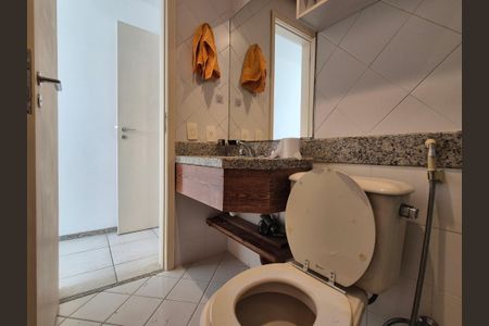 Casa à venda com 85m², 2 quartos e 2 vagas Casa à venda com 85m², 2 quartos e 2 vagasBanheiro suite 1