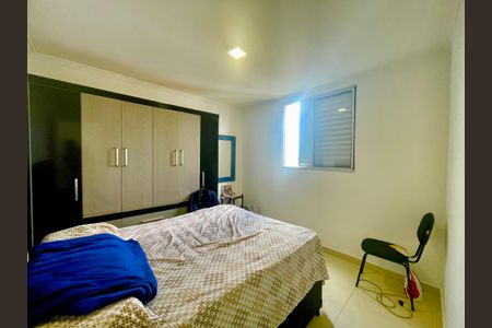 Quarto 2 de apartamento para alugar com 2 quartos, 48m² em Vila Bremen, Guarulhos