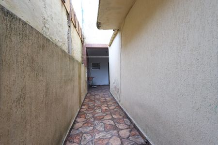 Casa para alugar com 150m², 3 quartos e sem vagaCorredor de acesso