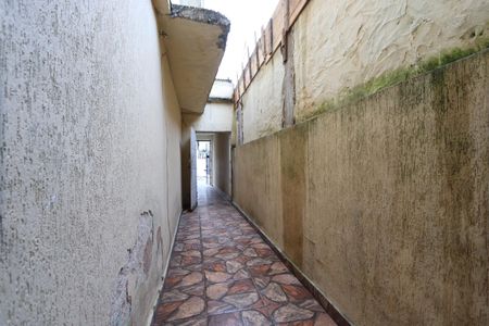 Casa para alugar com 150m², 3 quartos e sem vagaCorredor de acesso