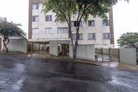 Apartamento à venda com 87m², 3 quartos e 2 vagas Apartamento à venda com 87m², 3 quartos e 2 vagasFachada