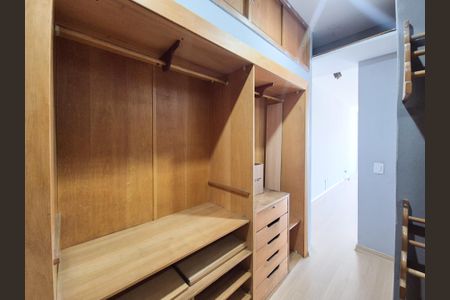 Apartamento para alugar com 78m², 1 quarto e 1 vaga Apartamento para alugar com 78m², 1 quarto e 1 vagaCloset da Suíte