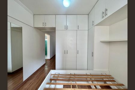Quarto de apartamento à venda com 1 quarto, 38m² em Vila Itapura, Campinas