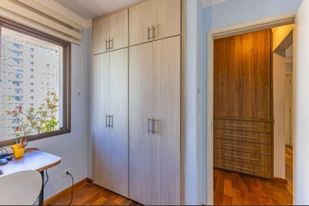 Apartamento à venda com 87m², 3 quartos e 2 vagasQuarto