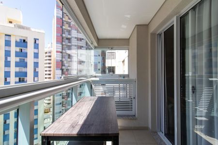 Varanda de apartamento para alugar com 2 quartos, 61m² em Vila Itapura, Campinas