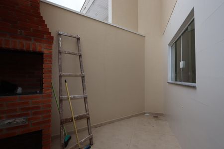 Casa à venda com 100m², 3 quartos e 2 vagasQuintal