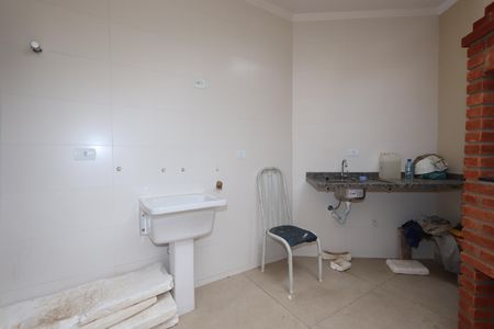 Casa à venda com 100m², 3 quartos e 2 vagasLavanderia