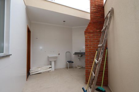 Casa à venda com 100m², 3 quartos e 2 vagasQuintal
