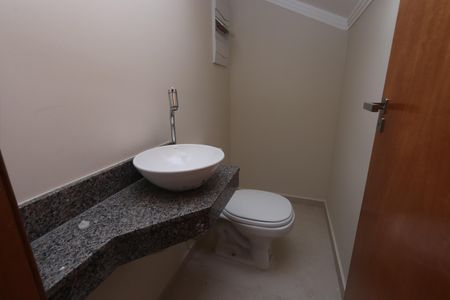 Casa à venda com 100m², 3 quartos e 2 vagasLavabo