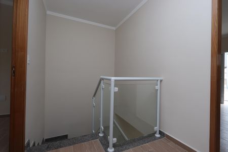 Casa à venda com 100m², 3 quartos e 2 vagasHall e Escada