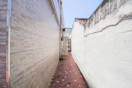 Casa para alugar com 200m², 2 quartos e 2 vagasCorredor Lateral