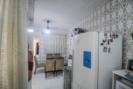 Casa para alugar com 200m², 2 quartos e 2 vagasCozinha