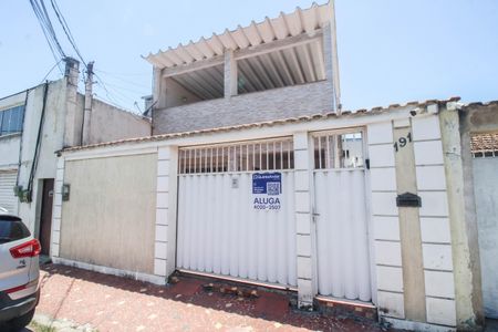 Casa para alugar com 200m², 2 quartos e 2 vagasFachada