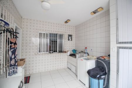 Casa para alugar com 200m², 2 quartos e 2 vagasÁrea de Serviço