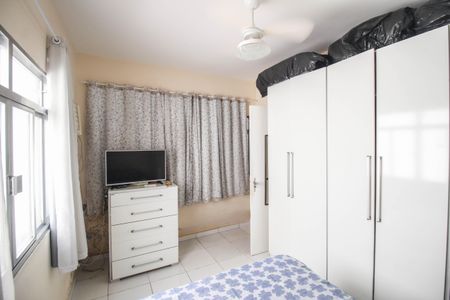 Casa para alugar com 200m², 2 quartos e 2 vagasQuarto 1