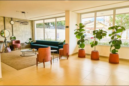 Apartamento para alugar com 75m², 3 quartos e 2 vagas Apartamento para alugar com 75m², 3 quartos e 2 vagasHall social