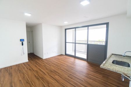Sala/Cozinha de apartamento para alugar com 2 quartos, 60m² em Chácara Inglesa, São Paulo