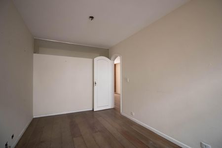 Casa à venda com 508m², 5 quartos e 6 vagasComodo de baixo 