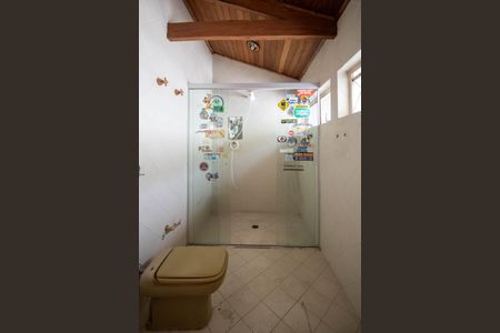 Casa à venda com 508m², 5 quartos e 6 vagasBanheiro Suíte 1