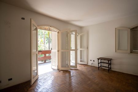 Casa à venda com 508m², 5 quartos e 6 vagasSuíte 2