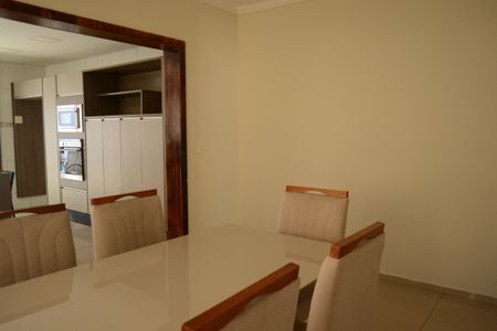 Casa para alugar com 4 quartos, 233m² em Cidade Cruzeiro do Sul, Suzano