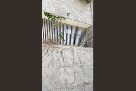 Apartamento à venda com 52m², 1 quarto e 1 vagaPlaquinha