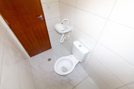 Apartamento para alugar com 34m², 1 quarto e sem vaga Apartamento para alugar com 34m², 1 quarto e sem vagaBanheiro