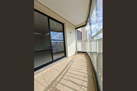 Apartamento à venda com 82m², 3 quartos e 2 vagasFoto 03