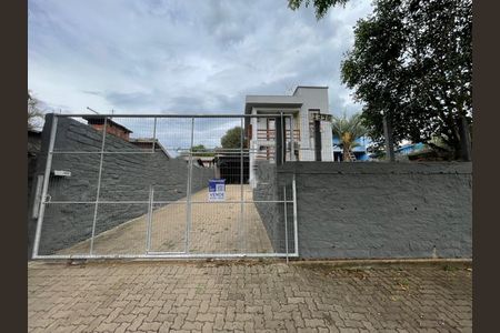 Casa à venda com 138m², 3 quartos e 3 vagasFachada