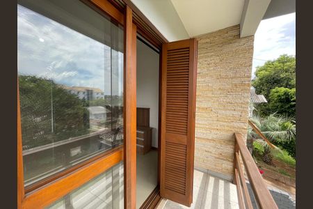 Casa à venda com 138m², 3 quartos e 3 vagasSacada