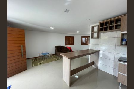 Casa à venda com 138m², 3 quartos e 3 vagasCozinha - Armários