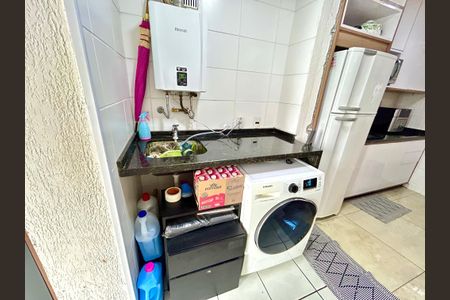Apartamento para alugar com 66m², 2 quartos e 1 vagaÁrea de Serviço