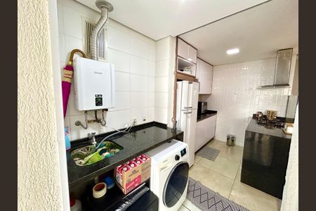 Apartamento para alugar com 66m², 2 quartos e 1 vagaÁrea de Serviço