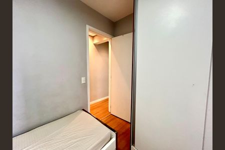Apartamento para alugar com 66m², 2 quartos e 1 vagaQuarto 1