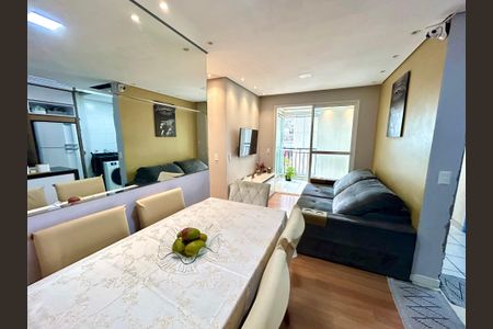 Sala de apartamento para alugar com 2 quartos, 66m² em Picanço, Guarulhos