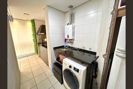 Apartamento para alugar com 66m², 2 quartos e 1 vagaÁrea de Serviço