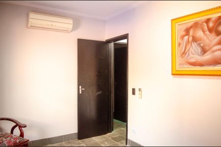 Casa para alugar com 260m², 4 quartos e 3 vagas