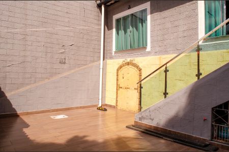 Casa para alugar com 260m², 4 quartos e 3 vagas