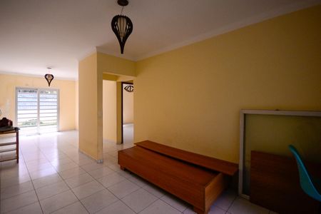 Casa à venda com 284m², 2 quartos e 4 vagas Casa à venda com 284m², 2 quartos e 4 vagasQuarto 1