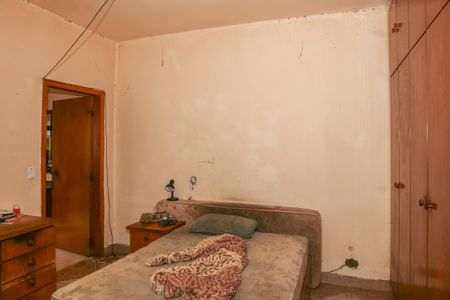 Casa à venda com 250m², 2 quartos e 5 vagasSuíte