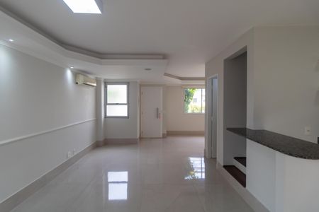 Casa de condomínio para alugar com 100m², 3 quartos e 2 vagasSalas