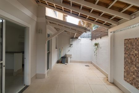 Casa de condomínio para alugar com 100m², 3 quartos e 2 vagasVaranda com churrasqueira