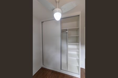 Casa de condomínio para alugar com 100m², 3 quartos e 2 vagasQuarto 02 - Armário